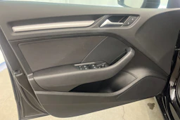 Musta Audi A3 2018 kuva 15.