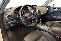 valkoinen Audi A3 2018 kuva 3.