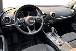 valkoinen Audi A3 2018 kuva 3.