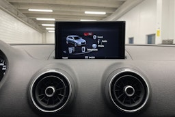 harmaa Audi A3 2018 kuva 14.