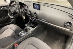 harmaa Audi A3 2018 kuva 25.