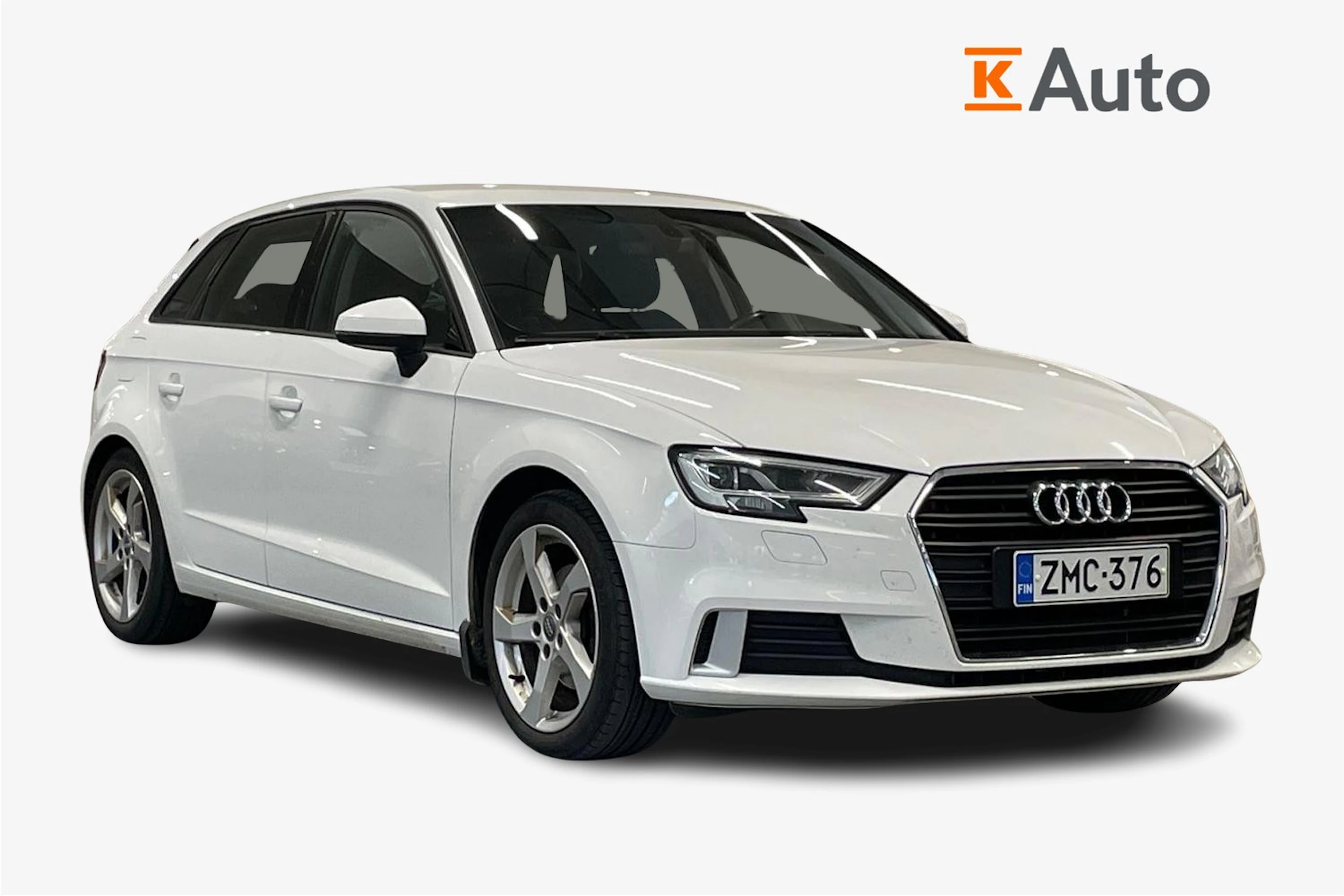 Valkoinen Audi A3 2018 kuva 1.