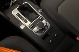 valkoinen Audi A3 2018 kuva 20.