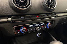 valkoinen Audi A3 2018 kuva 22.