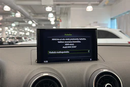 valkoinen Audi A3 2018 kuva 25.