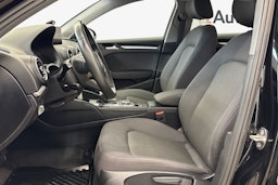 musta Audi A3 2018 kuva 11.