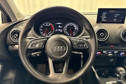 musta Audi A3 2018 kuva 18.