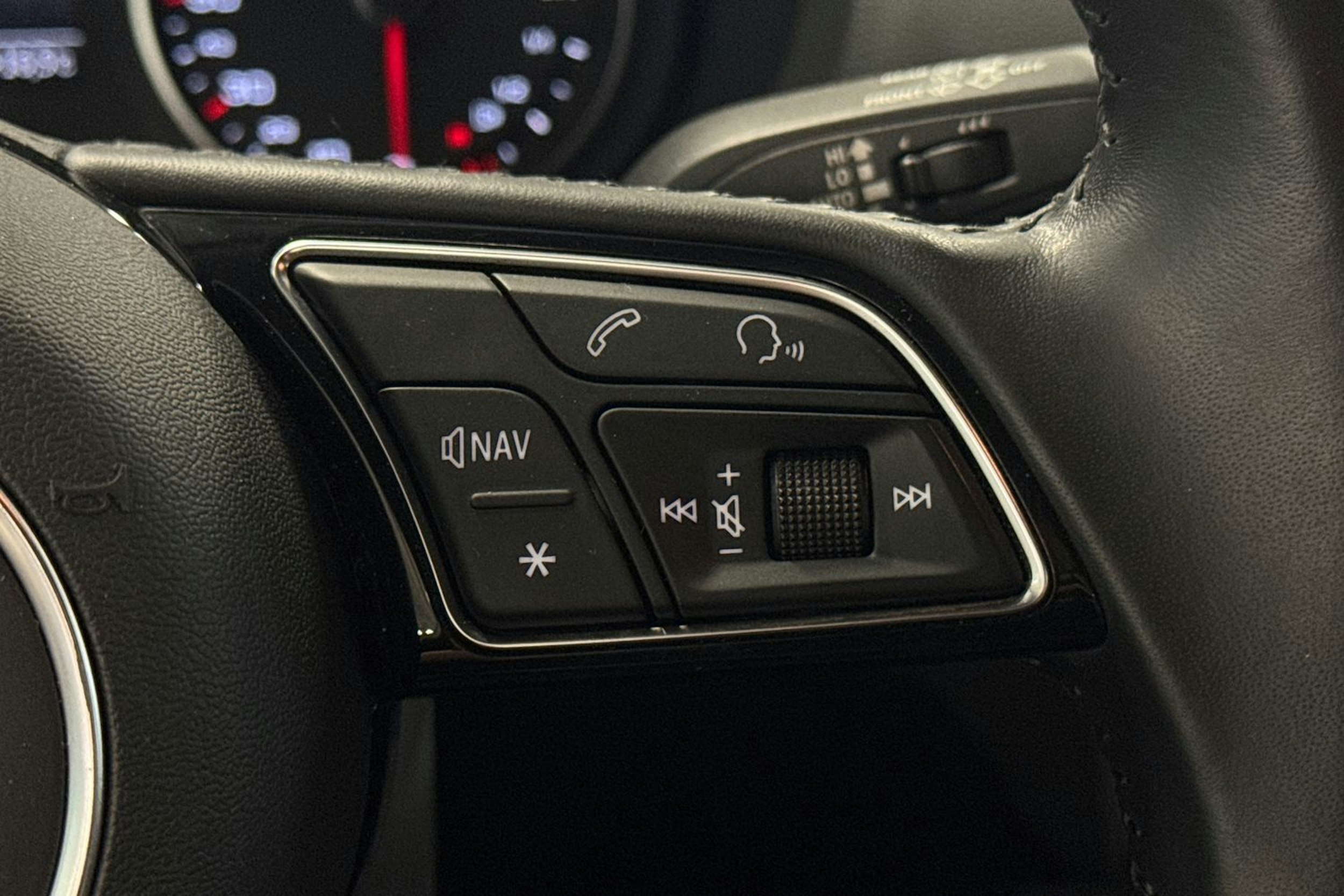 Valkoinen Audi A3 2019 kuva 15.