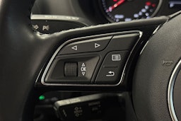 Valkoinen Audi A3 2019 kuva 16.