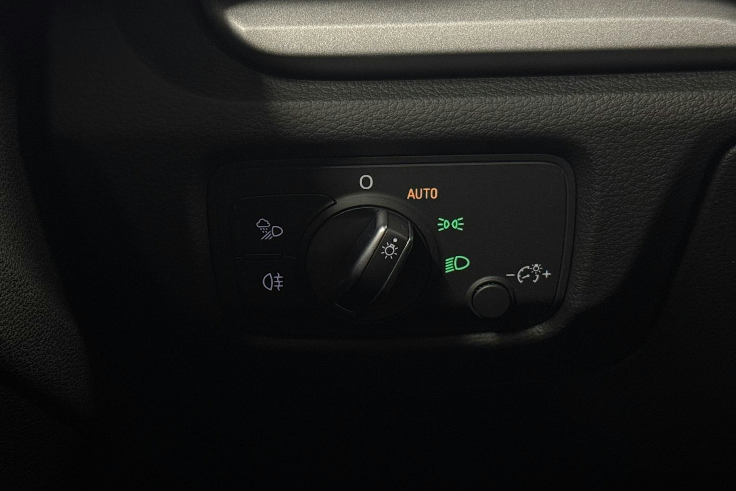 Valkoinen Audi A3 2019 kuva 20.