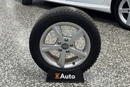 Valkoinen Audi A3 2019 kuva 38.