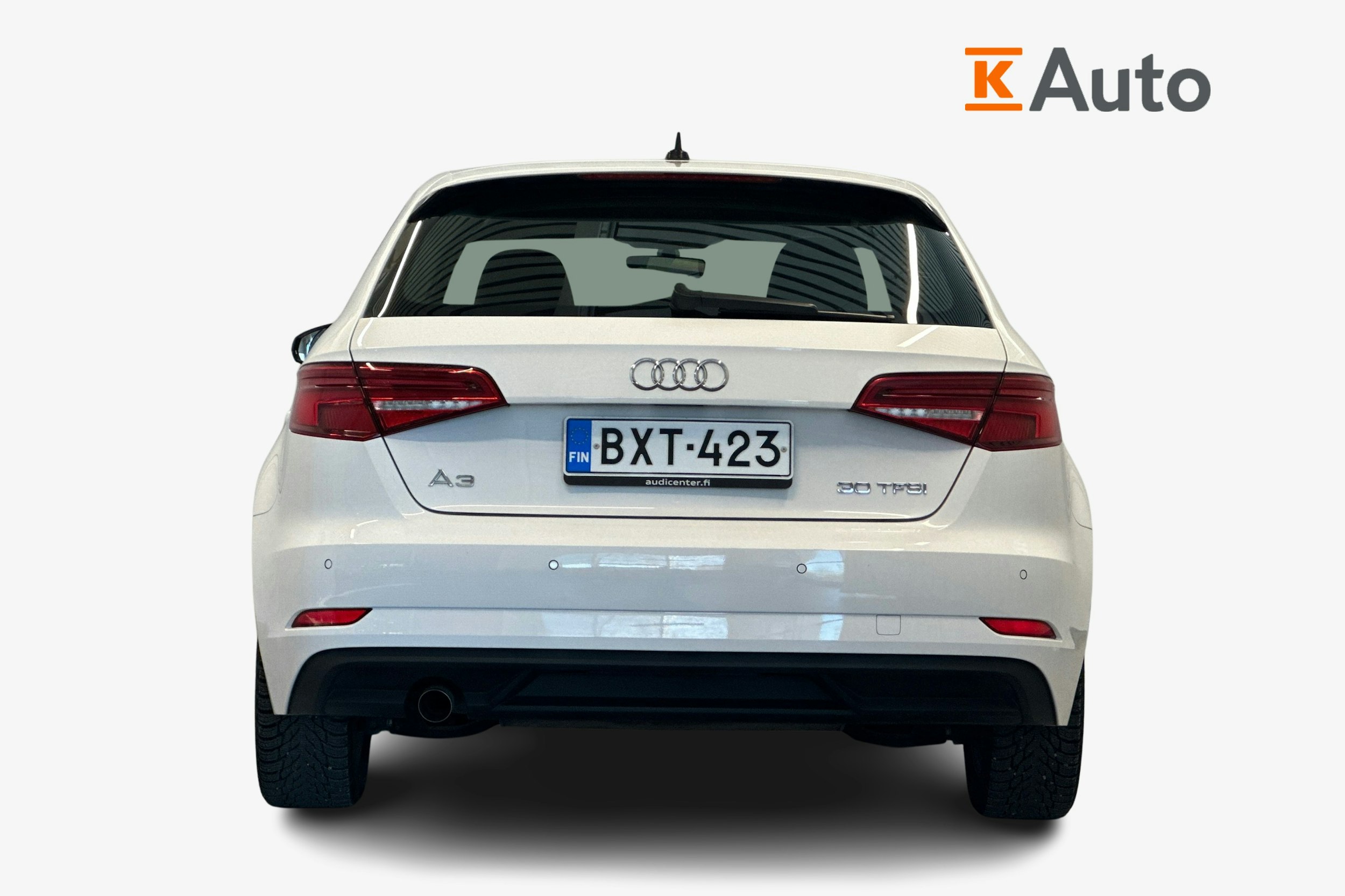 valkoinen Audi A3 2019 kuva 3.