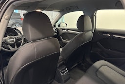 musta Audi A3 2019 kuva 14.