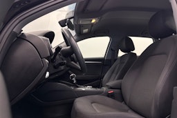 musta Audi A3 2019 kuva 15.