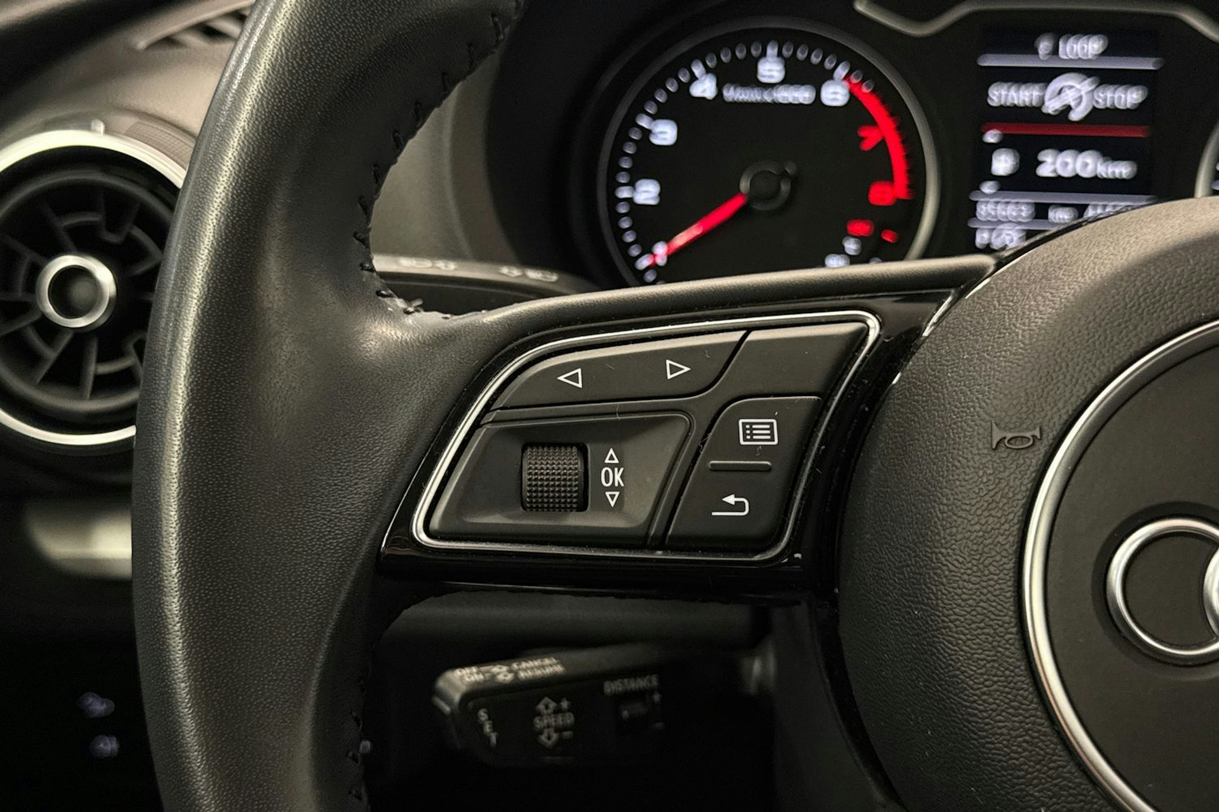 musta Audi A3 2019 kuva 19.