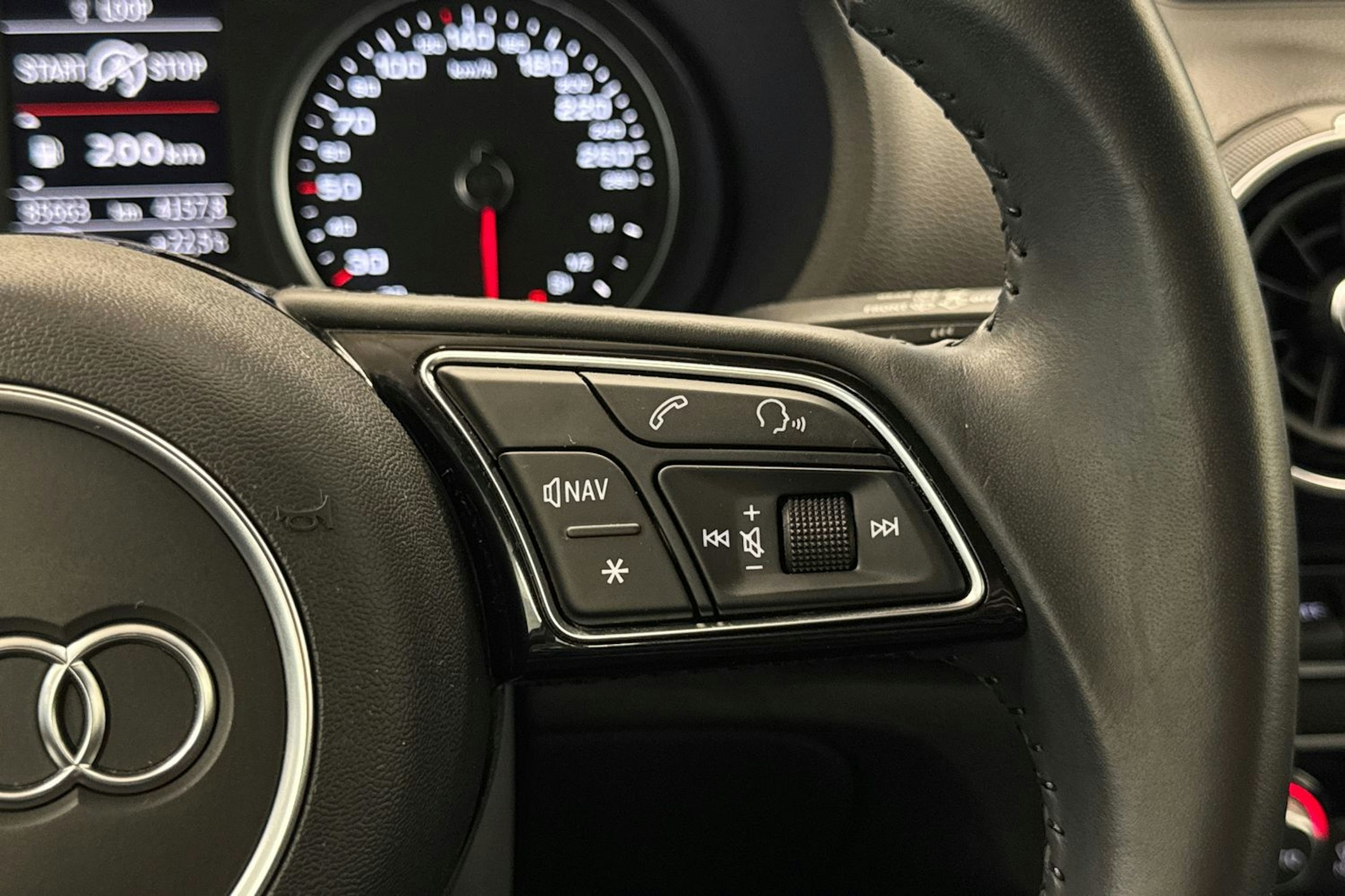 musta Audi A3 2019 kuva 20.