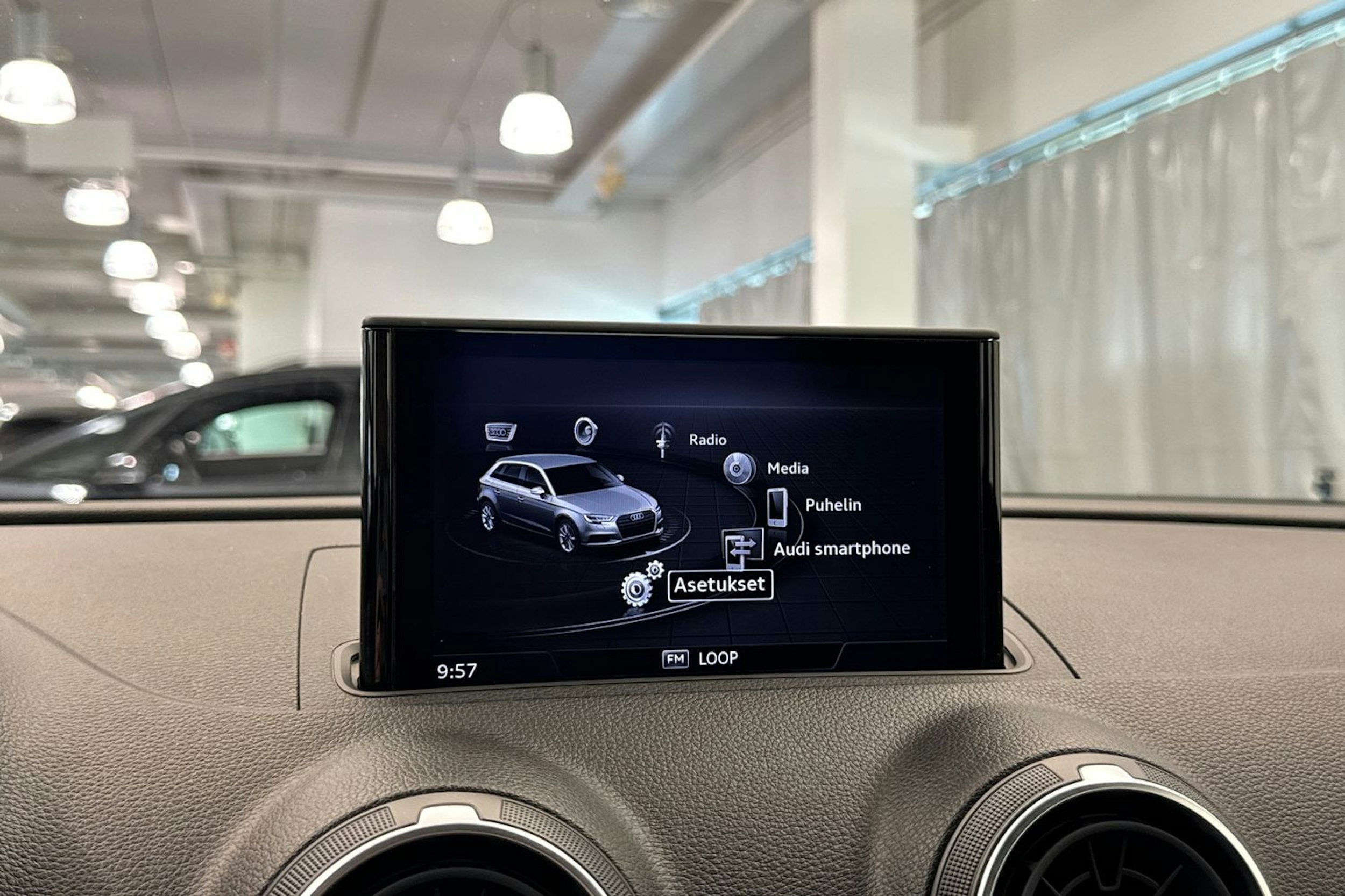 musta Audi A3 2019 kuva 26.