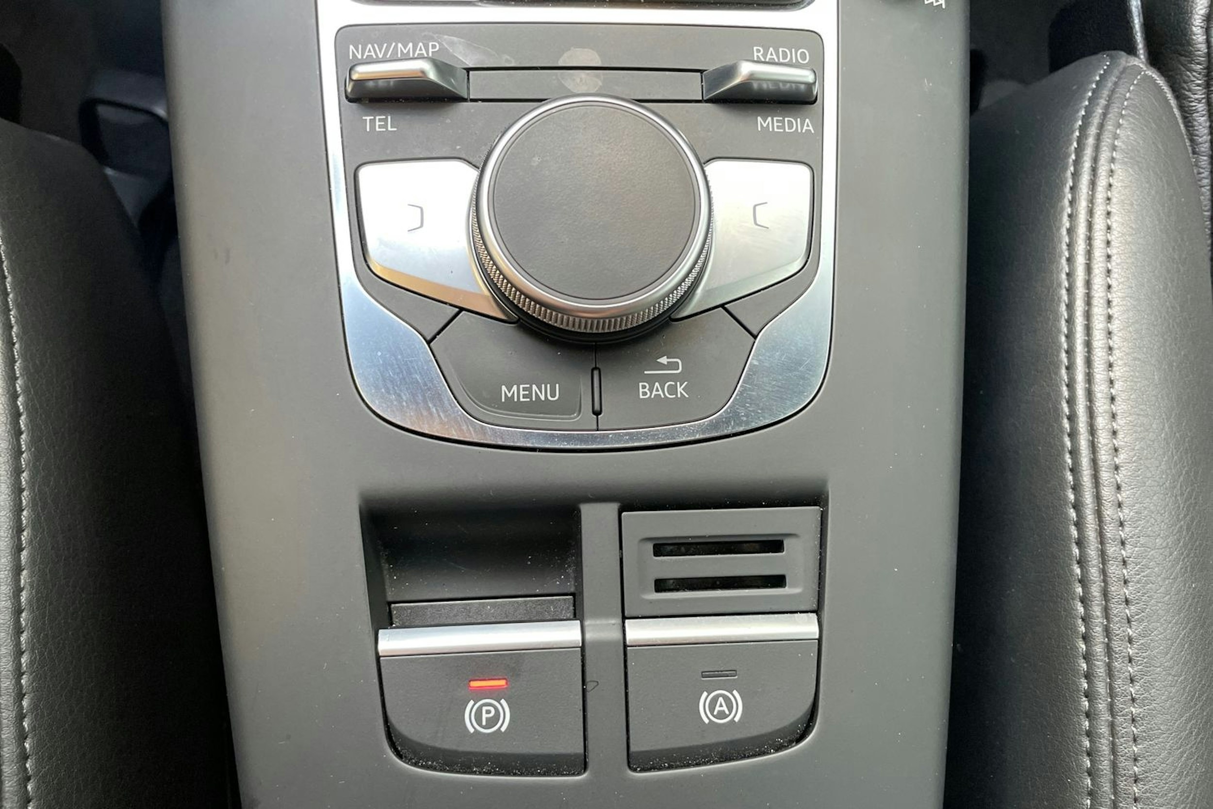 musta Audi A3 2019 kuva 26.