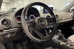 musta Audi A3 2019 kuva 24.