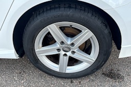 valkoinen Audi A3 2019 kuva 9.