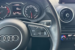 valkoinen Audi A3 2019 kuva 13.