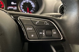 Valkoinen Audi A3 2019 kuva 14.