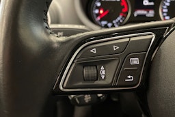 Valkoinen Audi A3 2019 kuva 15.