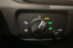 Valkoinen Audi A3 2019 kuva 18.