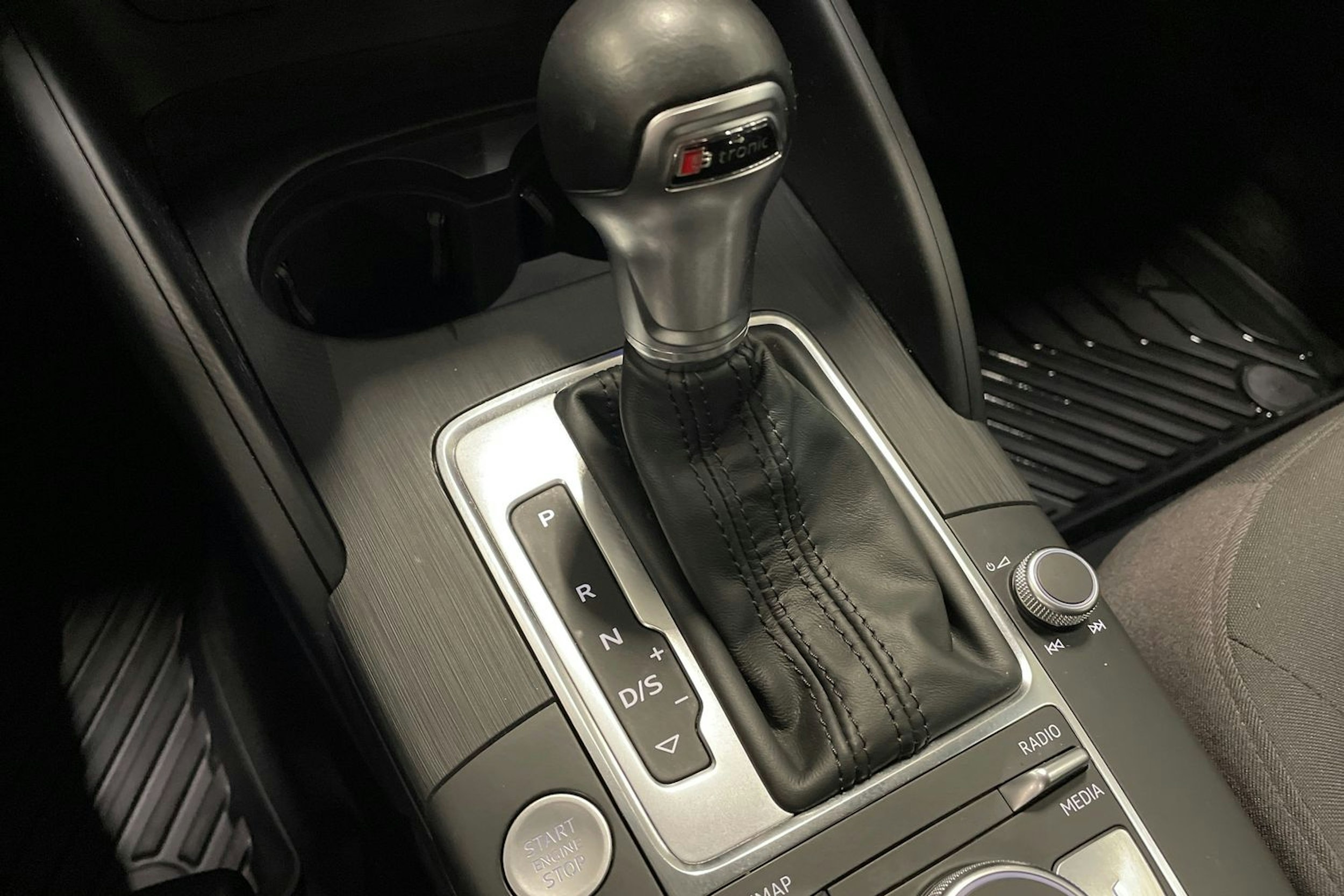 Valkoinen Audi A3 2019 kuva 27.