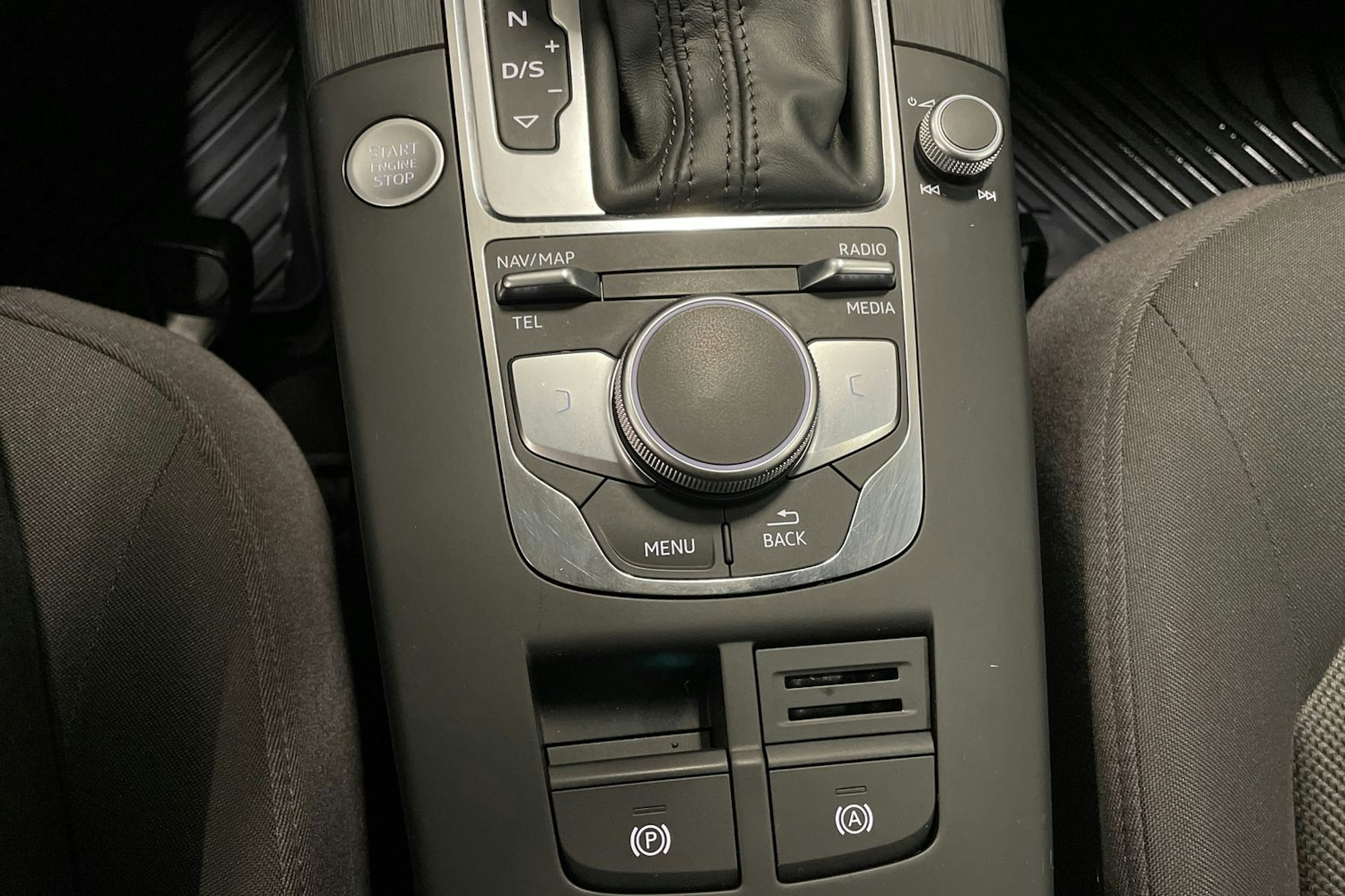 Valkoinen Audi A3 2019 kuva 28.