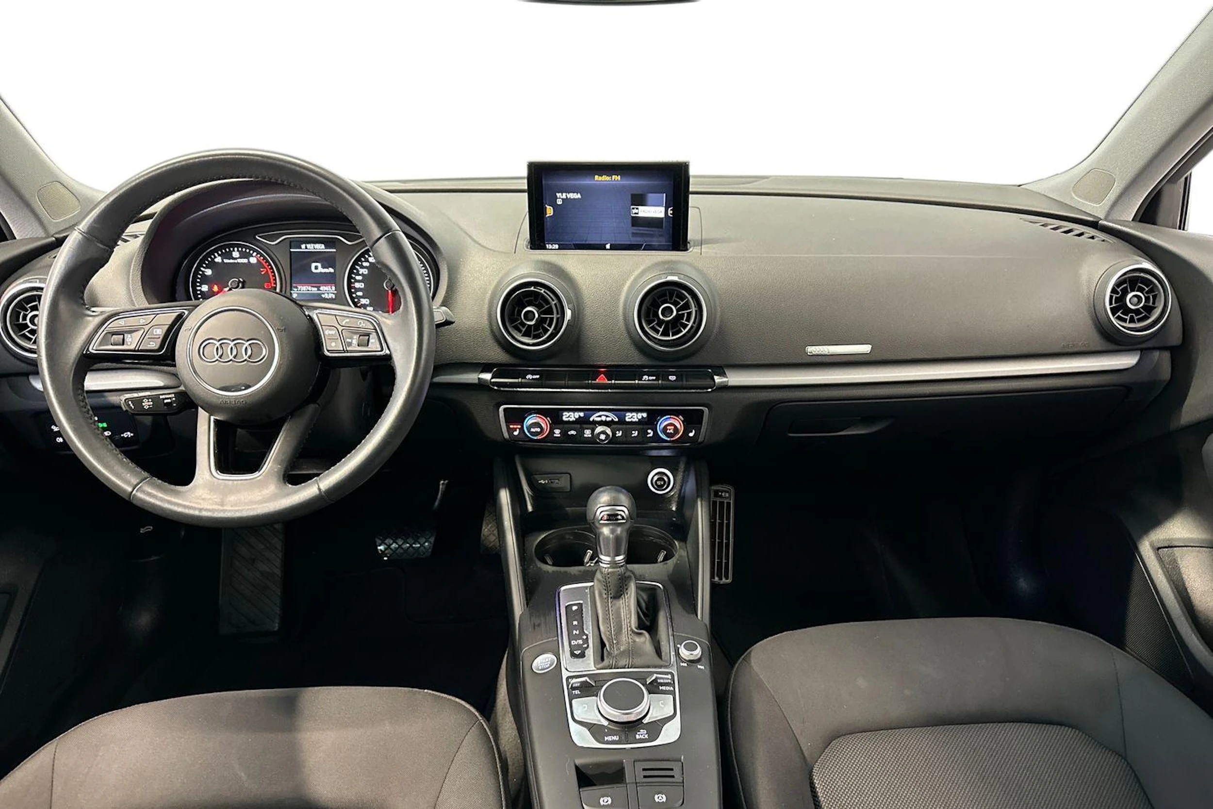 hopea Audi A3 2019 kuva 8.