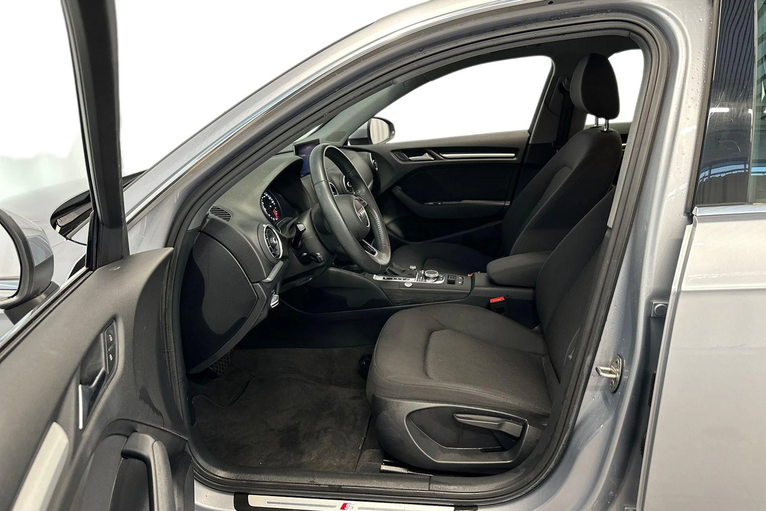 hopea Audi A3 2019 kuva 9.