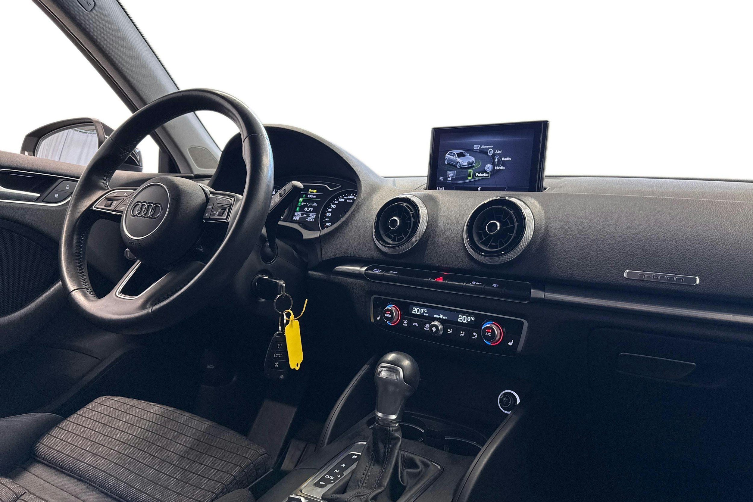 musta Audi A3 2019 kuva 10.