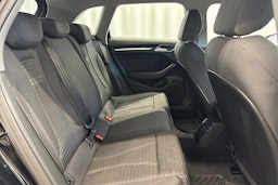 musta Audi A3 2019 kuva 14.