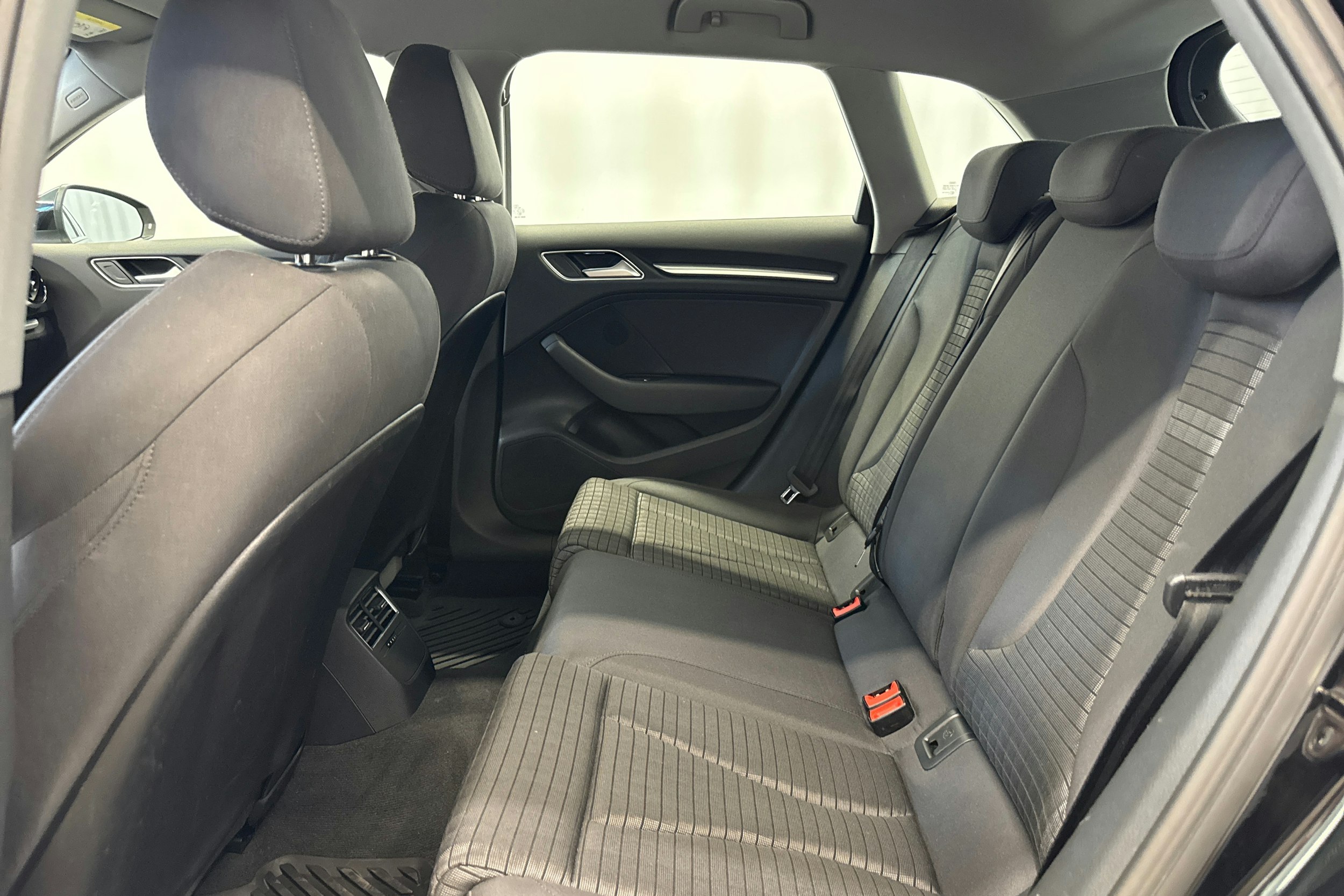 musta Audi A3 2019 kuva 15.