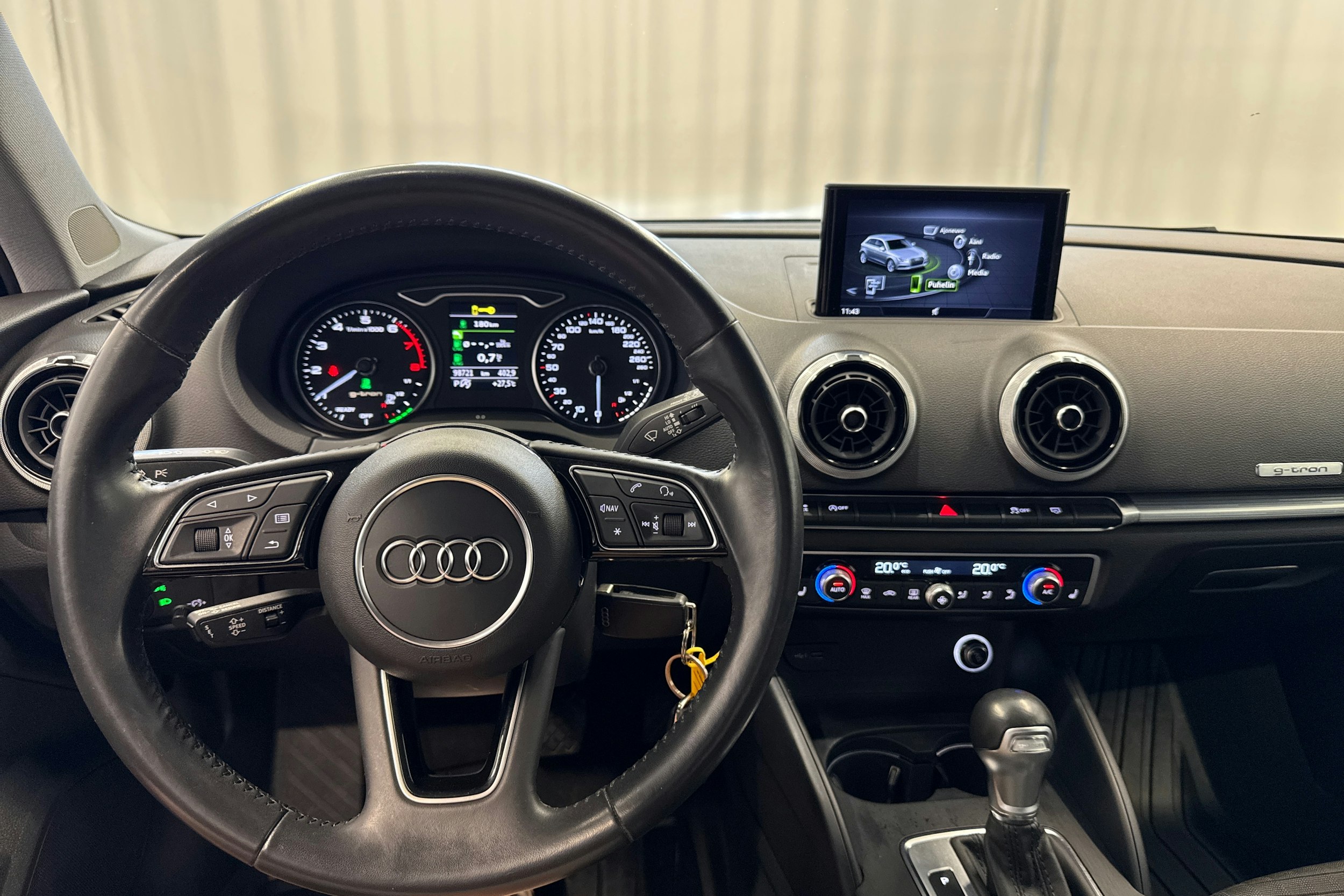 musta Audi A3 2019 kuva 16.