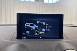 musta Audi A3 2019 kuva 21.