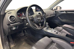 valkoinen Audi A3 2019 kuva 3.