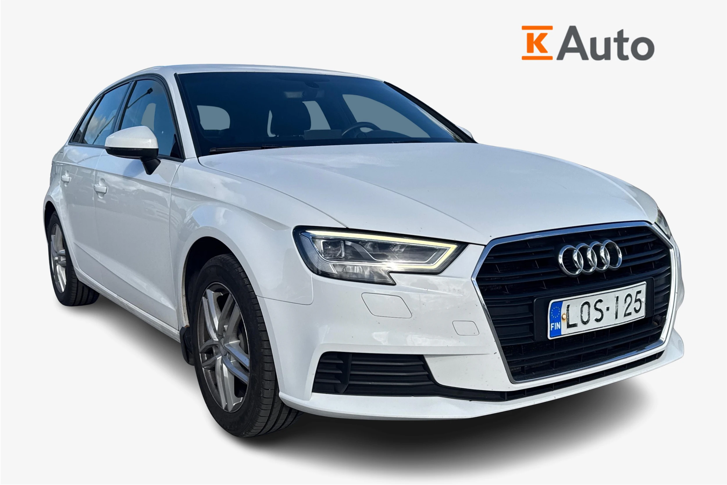 valkoinen Audi A3 2019 kuva 1.