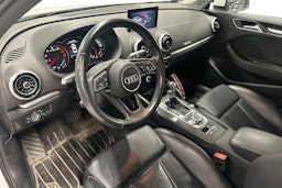 valkoinen Audi A3 2019 kuva 3.