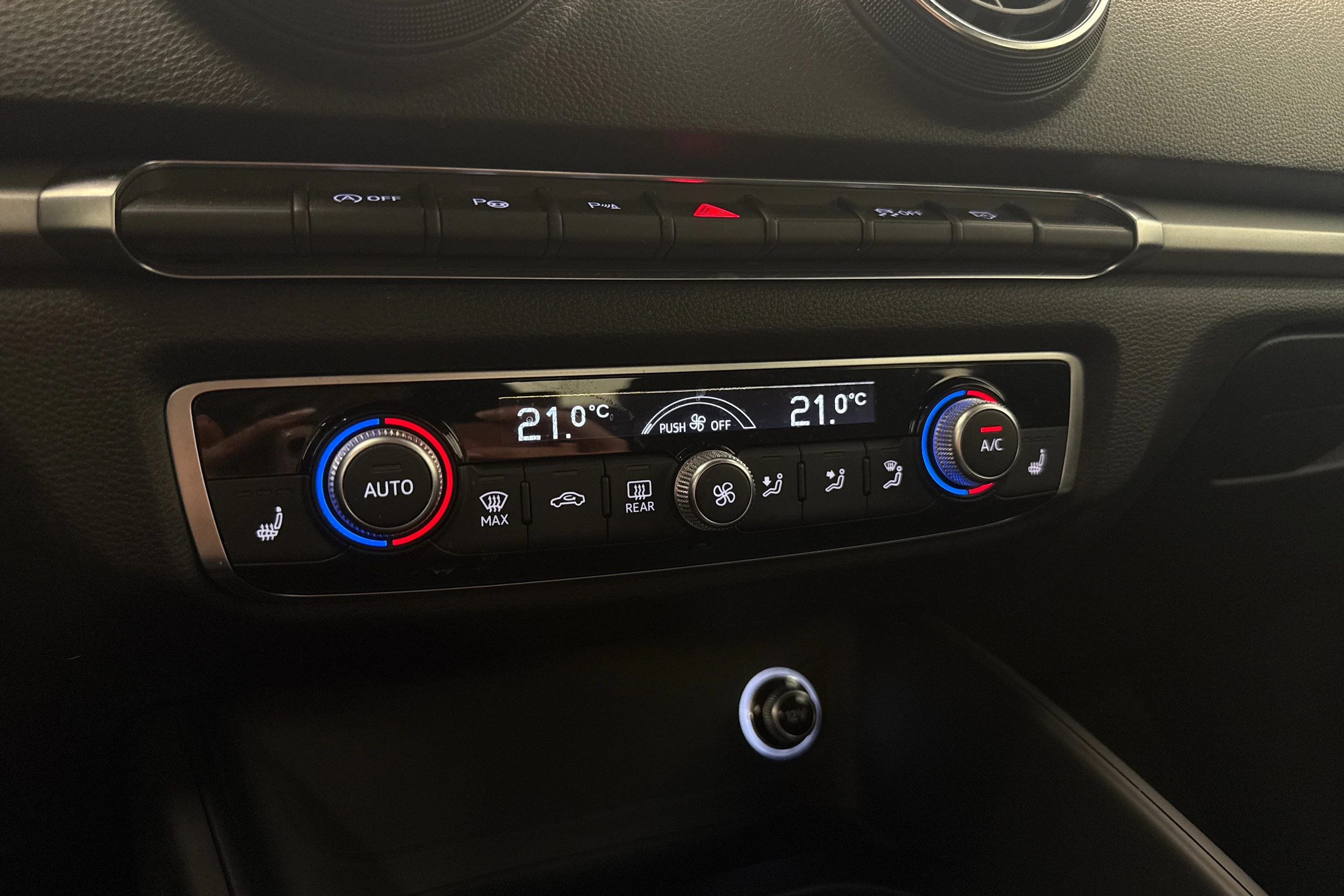 harmaa Audi A3 2019 kuva 18.