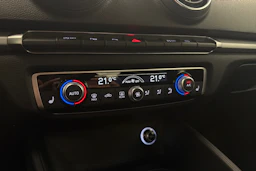 harmaa Audi A3 2019 kuva 18.