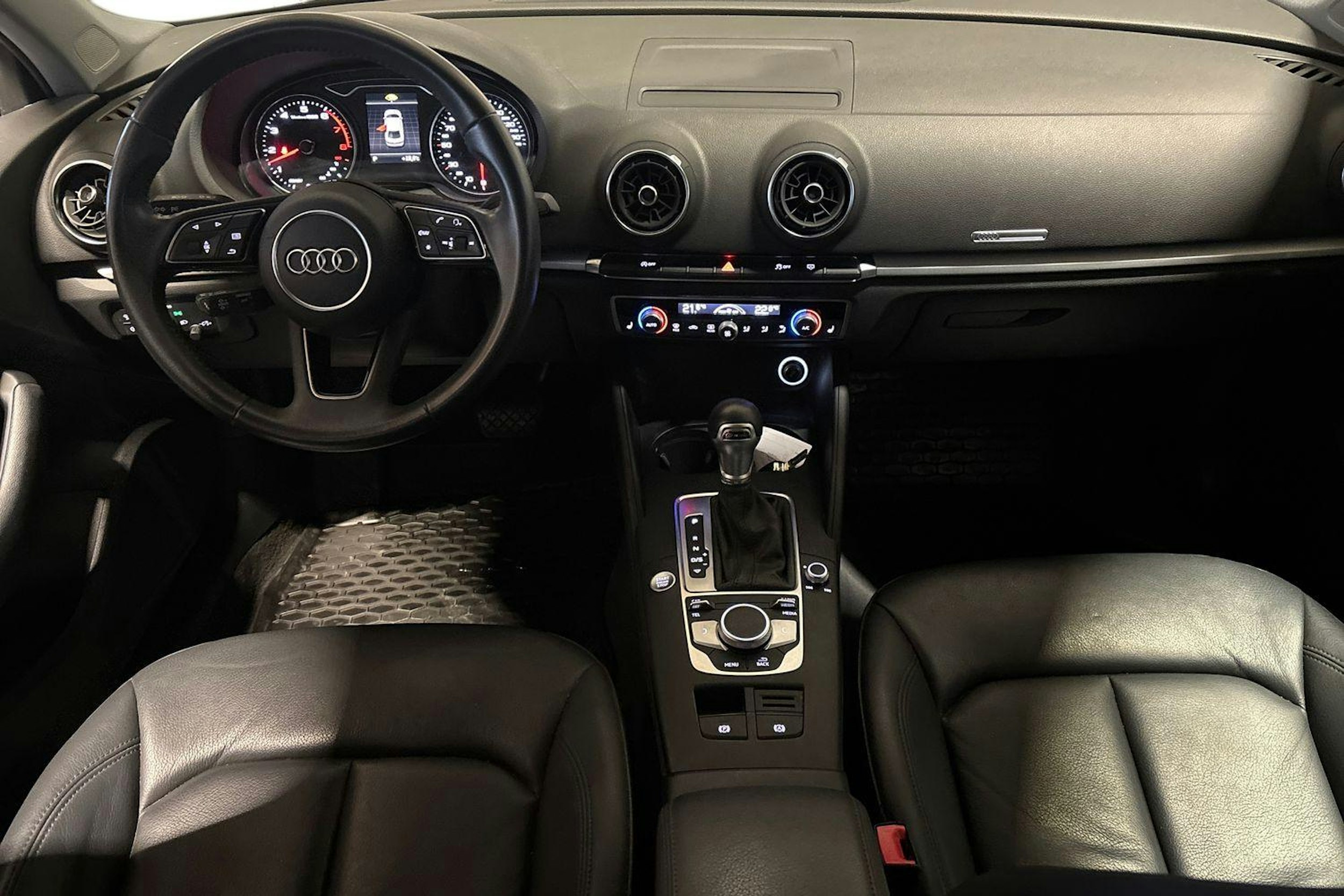 musta Audi A3 2019 kuva 9.