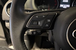 musta Audi A3 2019 kuva 17.