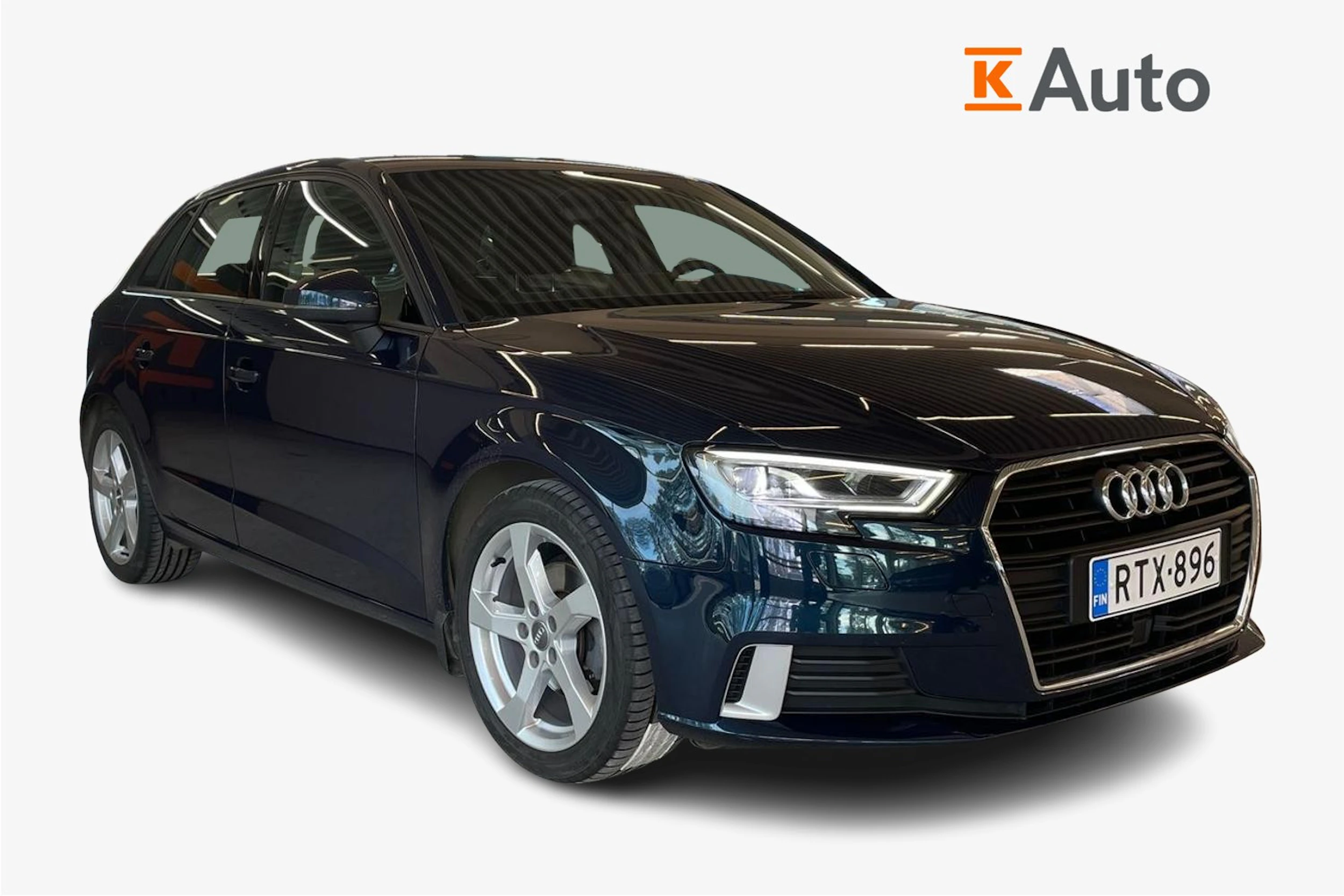 Harmaa Audi A3 2019 kuva 1.