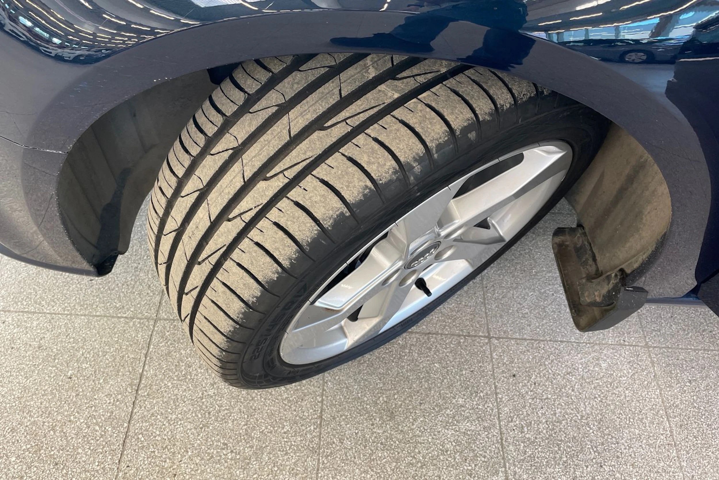 Harmaa Audi A3 2019 kuva 10.