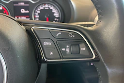 Harmaa Audi A3 2019 kuva 12.