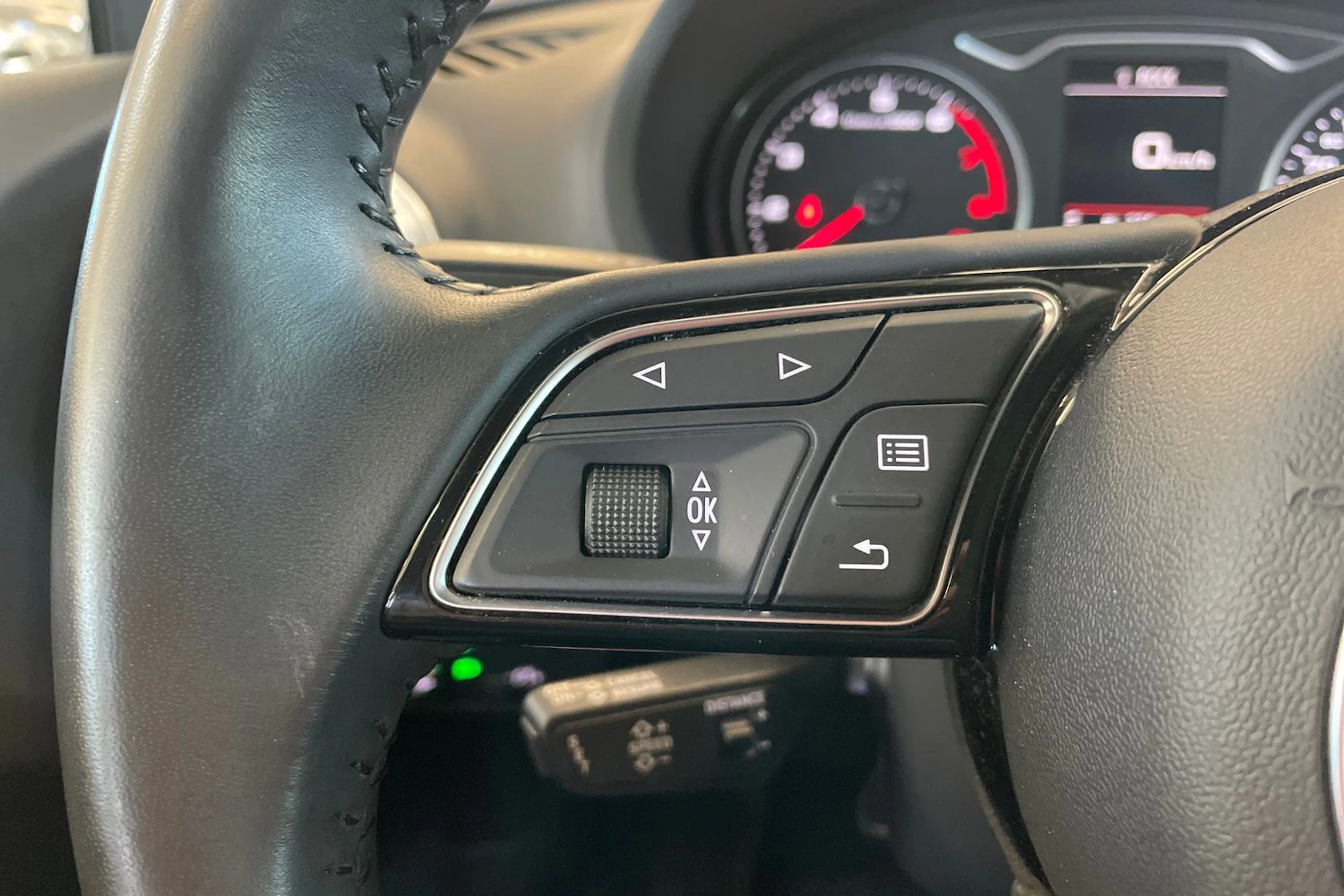 Harmaa Audi A3 2019 kuva 13.