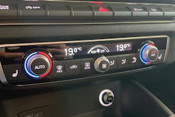 Harmaa Audi A3 2019 kuva 16.