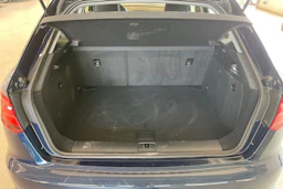 Harmaa Audi A3 2019 kuva 18.